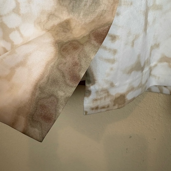 Tahari Satin Abstract Ivory/Brown Animal Print Sheath Sleeveless Lined Dress - Picture 10 of 13